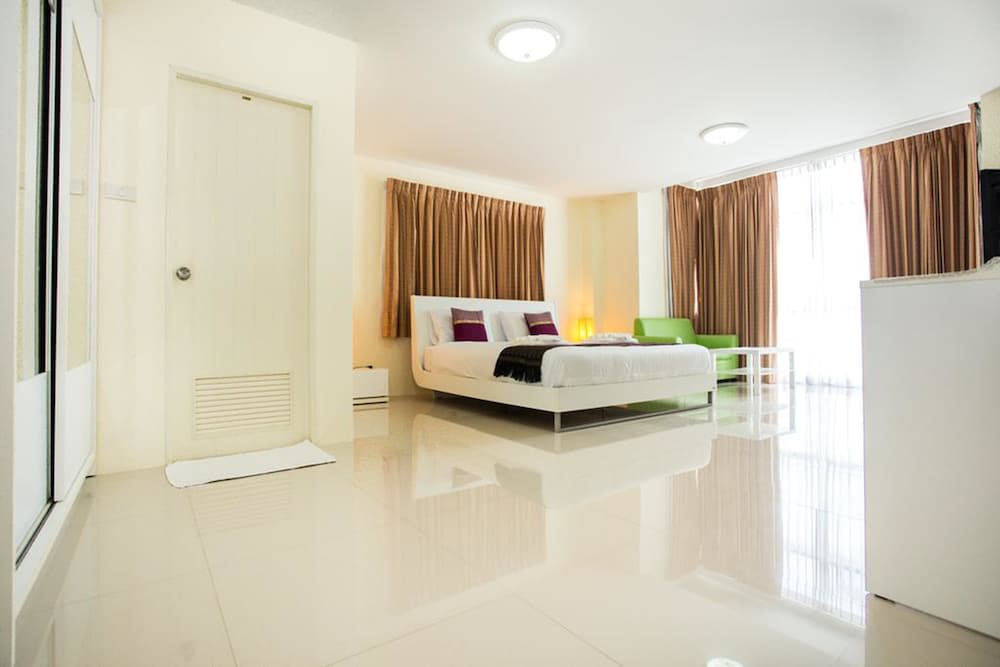 Deluxe Double Room photo 3