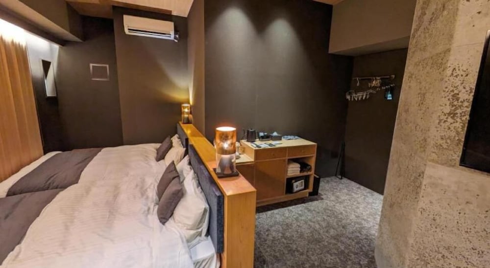 Basic Twin Room photo 2