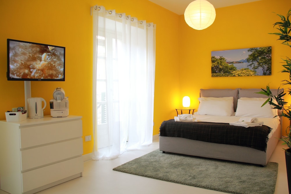 Deluxe Suite, 1 Queen Bed