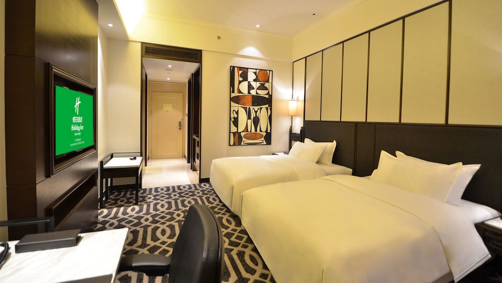 Standard Room, 2 Twin Beds, Club Lounge Access photo 2