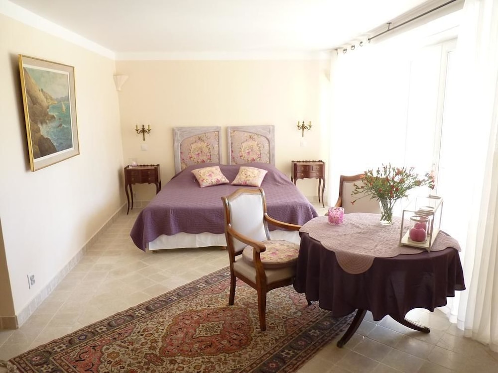 Double Room, Kitchen, Park View (Sainte Catherine) photo 1