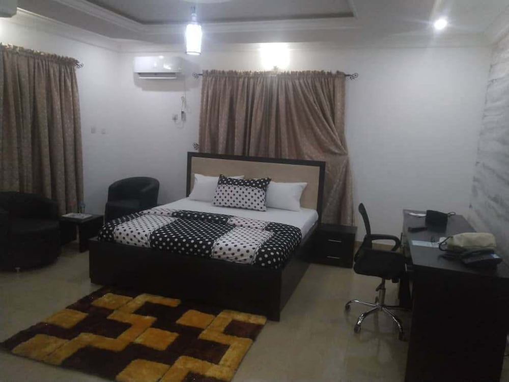 Deluxe Room, Balcony, City View