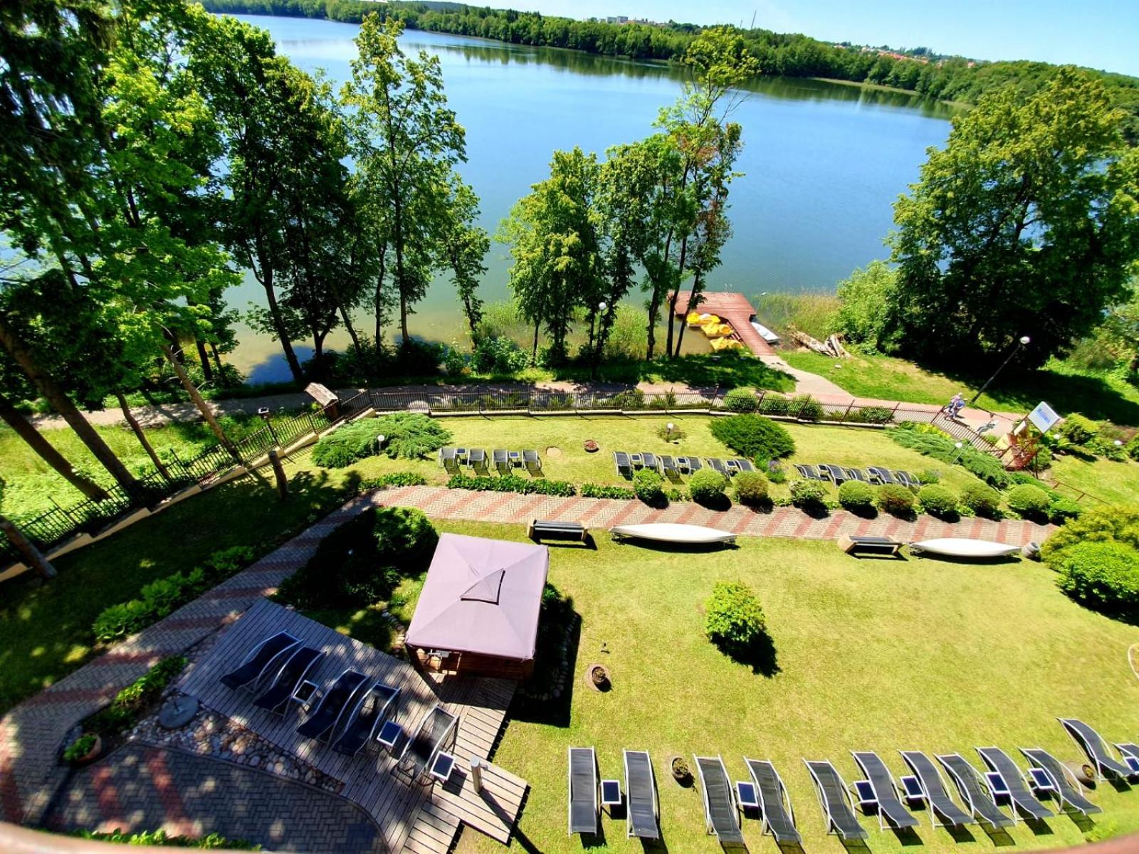 Twin Room with Lake View photo 3