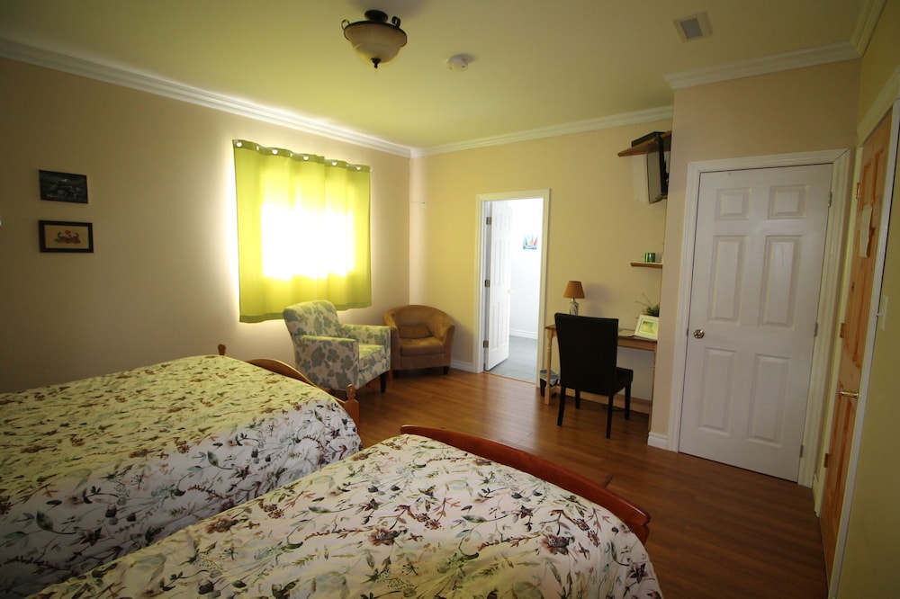 Standard Triple Room photo 2