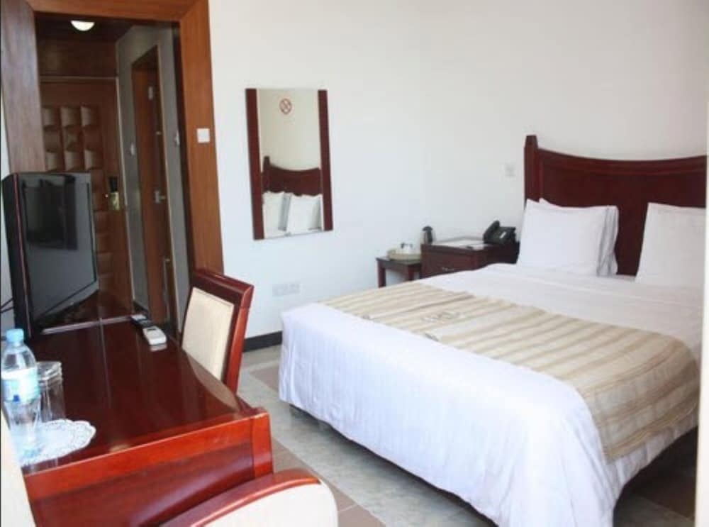Standard Double Room - Photo 4