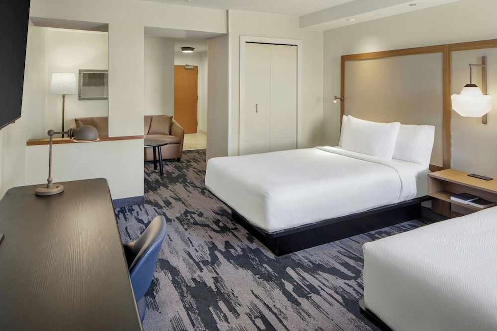 Studio Suite, 2 Double Beds - Photo 2