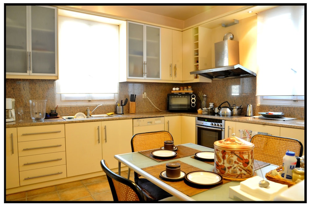 Family Apartment, 2 Bedrooms, Mountain View photo 2
