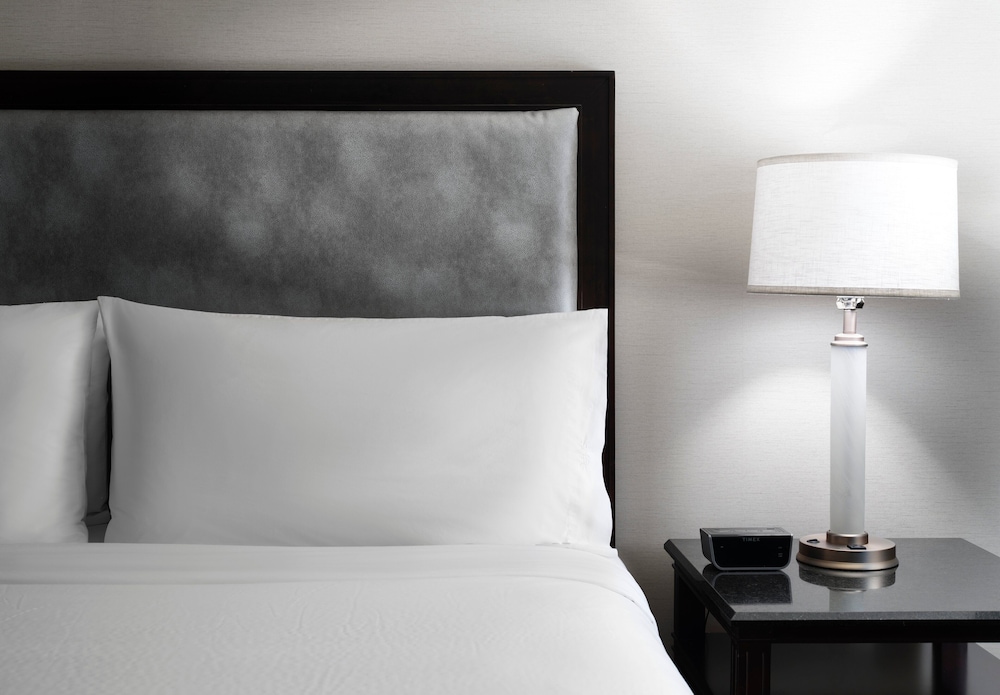 Standard Room, 2 Queen Beds - Photo 5