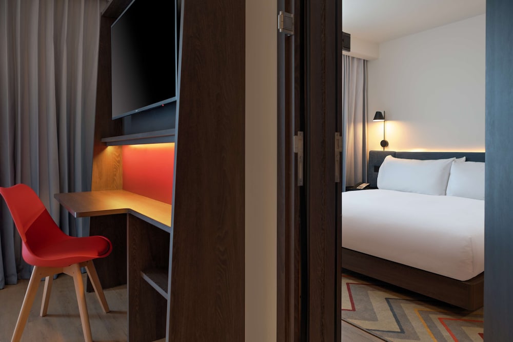 Family Quadruple Room, 1 King Bed photo 2