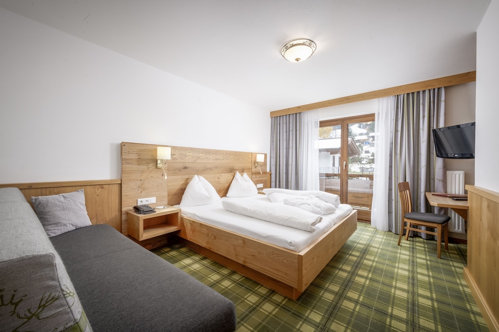 Standard Double Room, Balcony, Mountain View (Fichte) photo 3