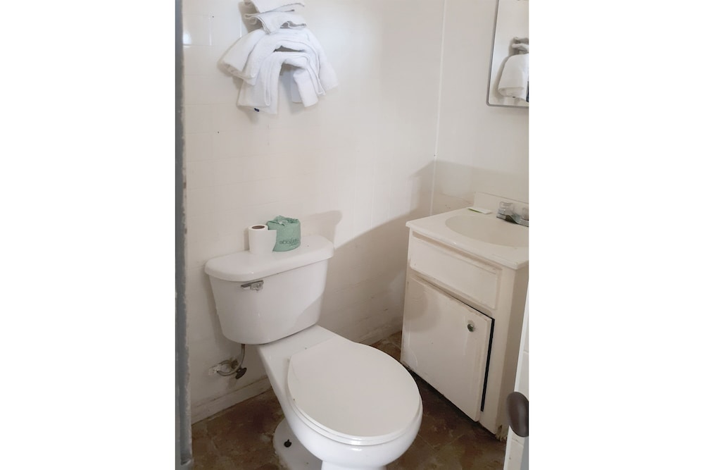 Room, 1 Double Bed, Non Smoking - Photo 6