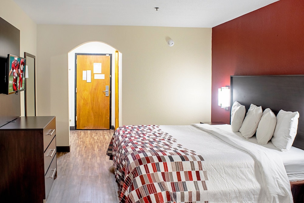 Superior Room, 1 King Bed (Smoke Free) - Photo 1