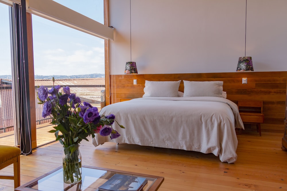 Deluxe Double or Twin Room photo 1
