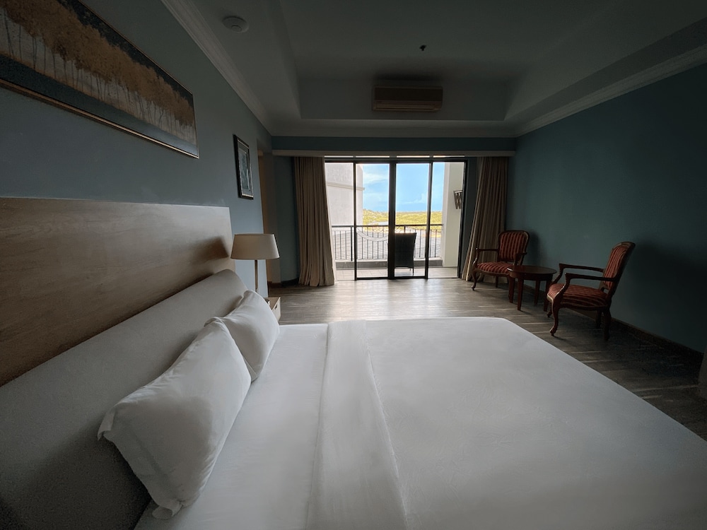 Deluxe Suite, 1 Bedroom - Photo 3