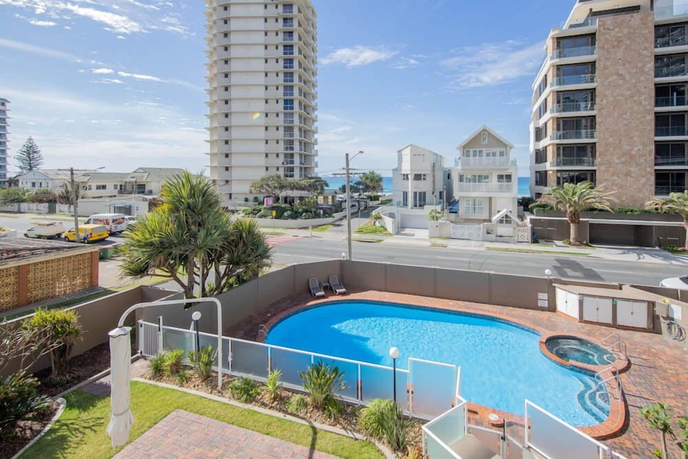 2 Bed/2 Bath Standard Low Floor photo 3