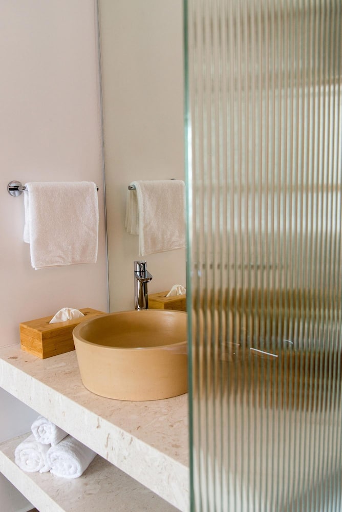 Plethora Luxury Suites, 写真 17