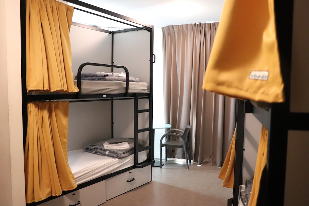 Room, Multiple Beds