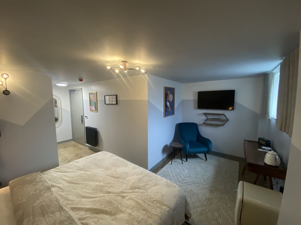 Superior Double Room, Ensuite photo 3