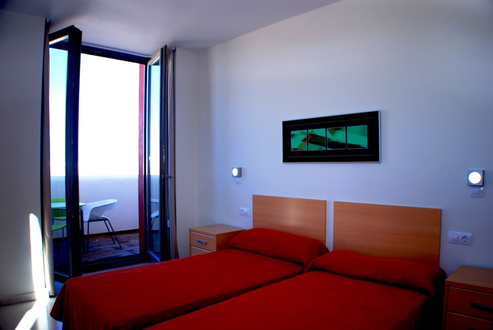 Basic Double Room, Private Bathroom photo 3