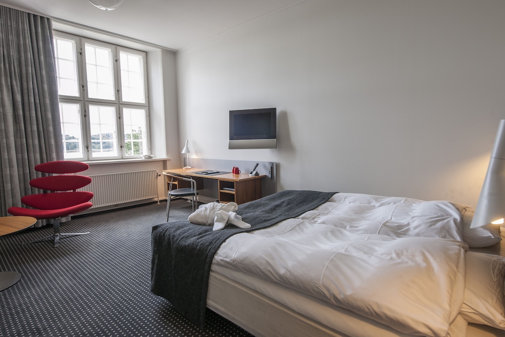 Junior Suite, Fjord View, Main Building - Photo 1