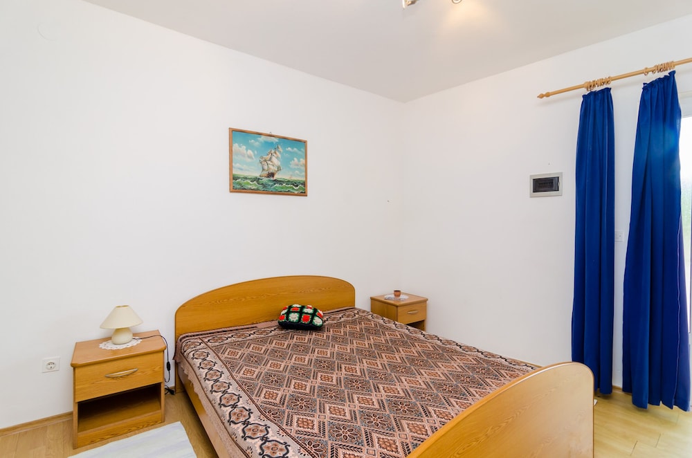 Studio (Basic Studio Apartment with Patio and)