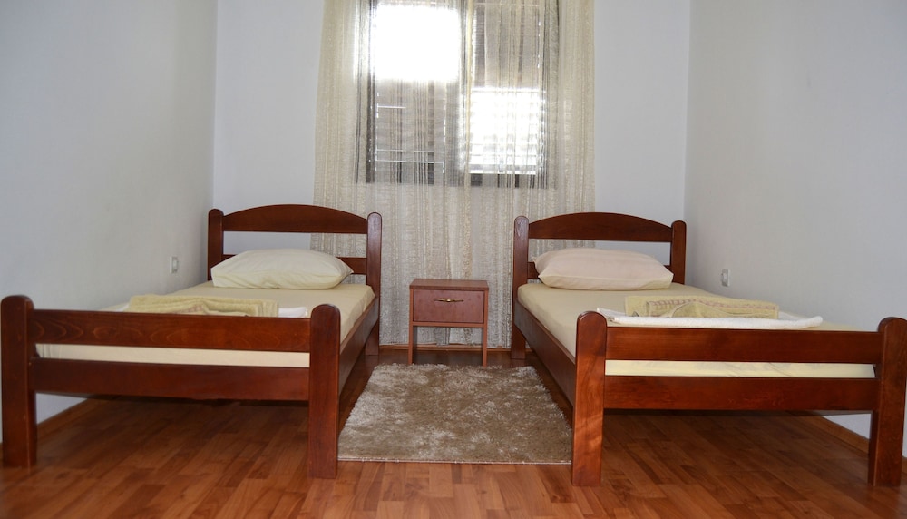 Twin Room, Shared Bathroom