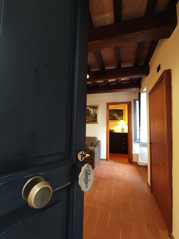 Family Room - Photo 4