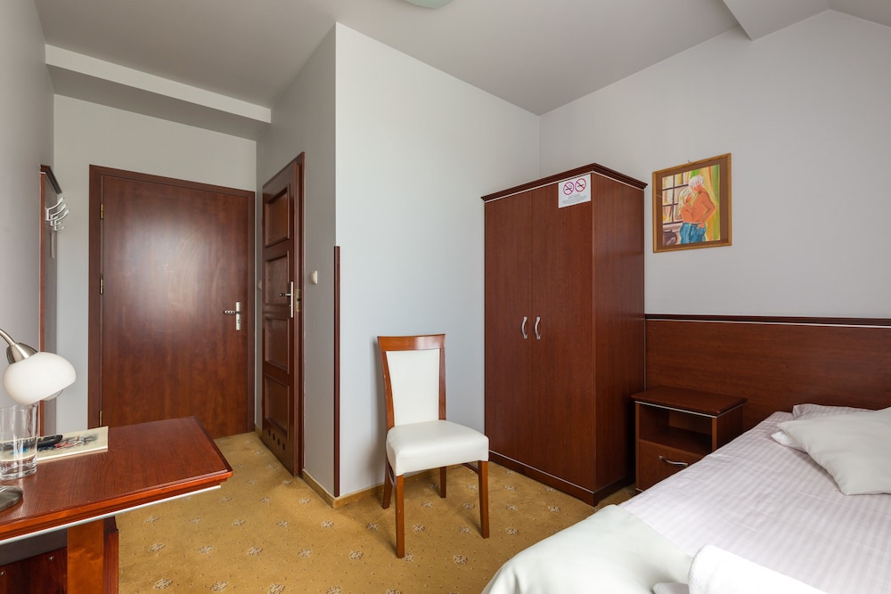 Single Room photo 3