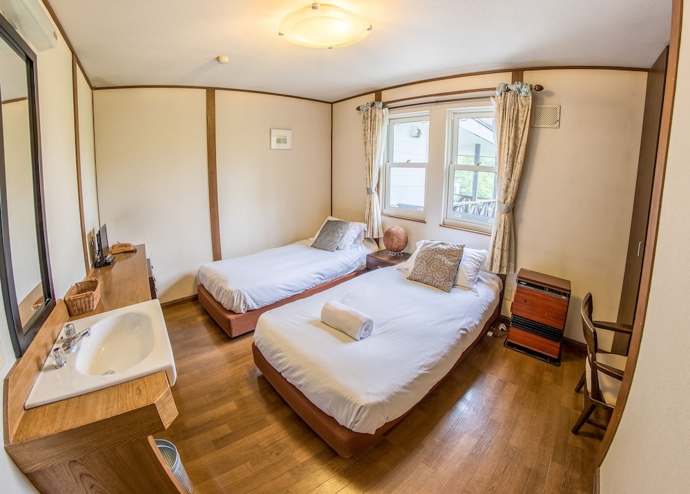 Double or Twin Room photo 2