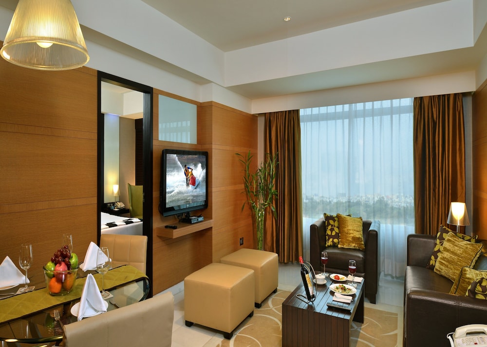 Paigah Suite - Photo 4