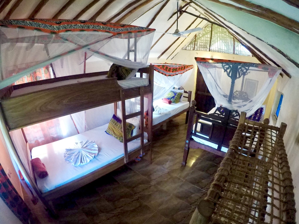 Traditional Shared Dormitory, 1 Bedroom, Balcony, Garden View (1) photo 1