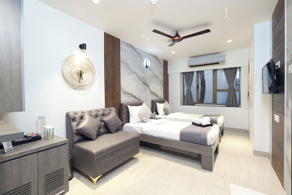 Business Twin Room, City View