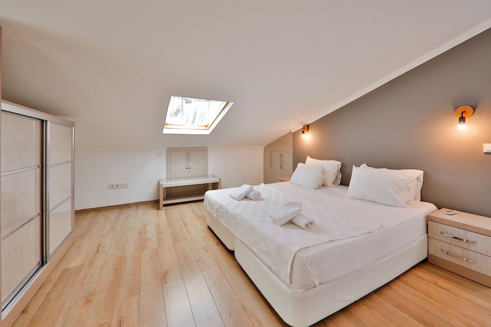 Junior Duplex, 1 Bedroom, 2 Bathrooms photo 2