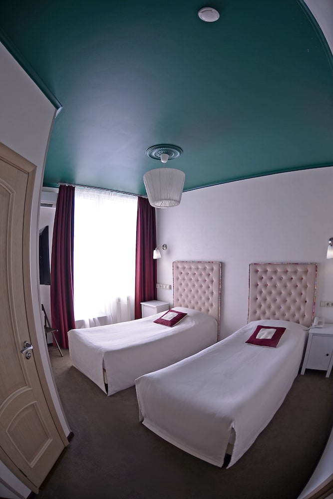 Superior Double Room, 1 Double Bed, Balcony, City View photo 3