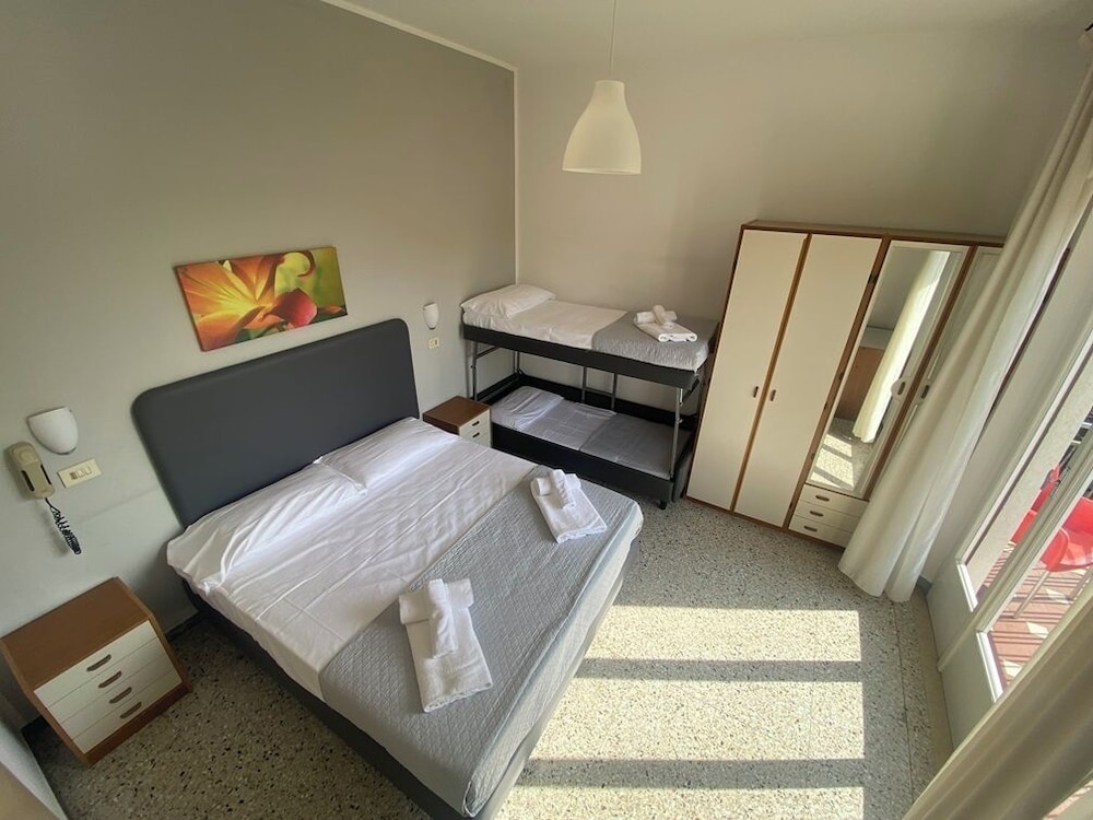 Comfort Quadruple Room