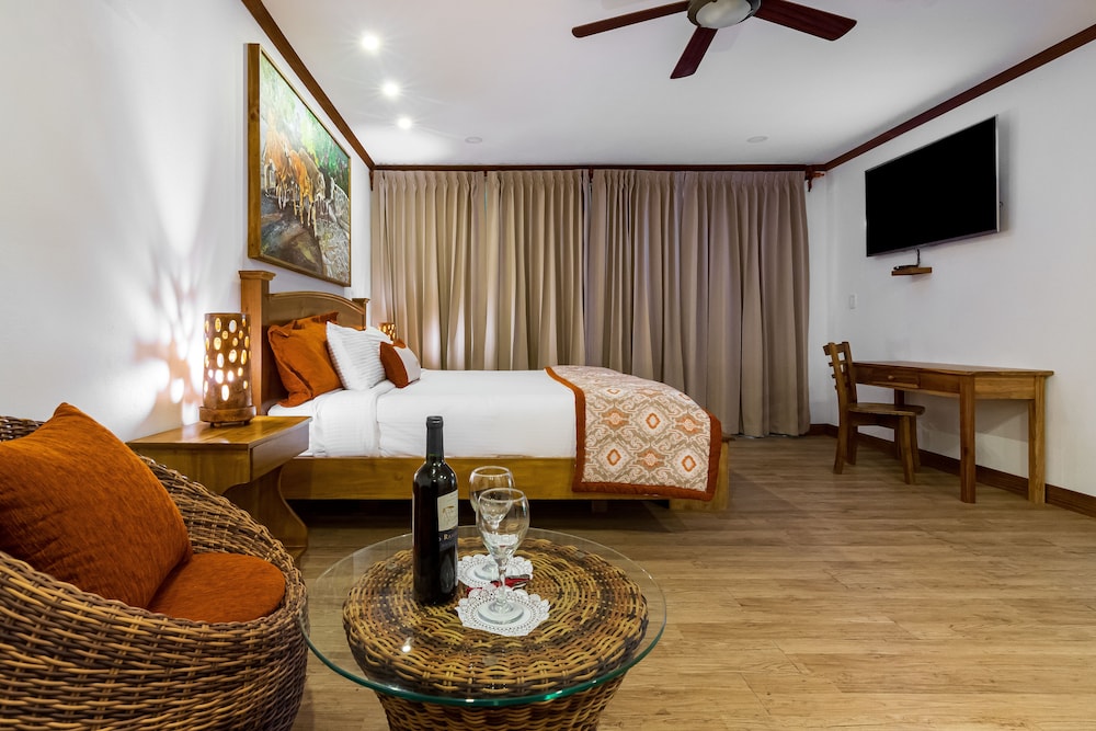 Honeymoon Suite photo 2