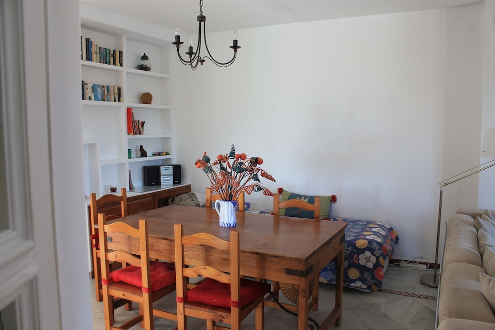 Family Apartment, 3 Bedrooms photo 3