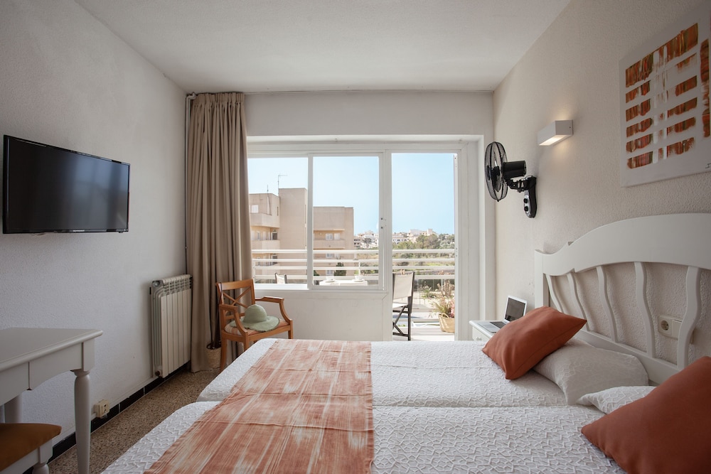 Double Room, Balcony