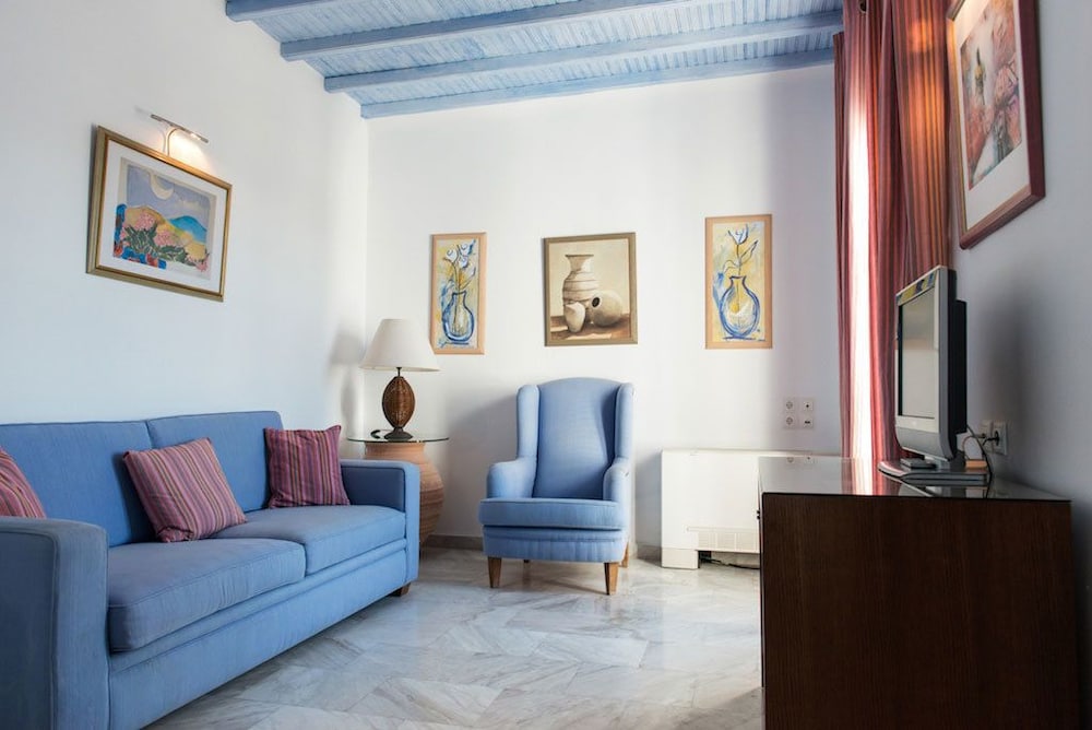 Suite - Photo 4
