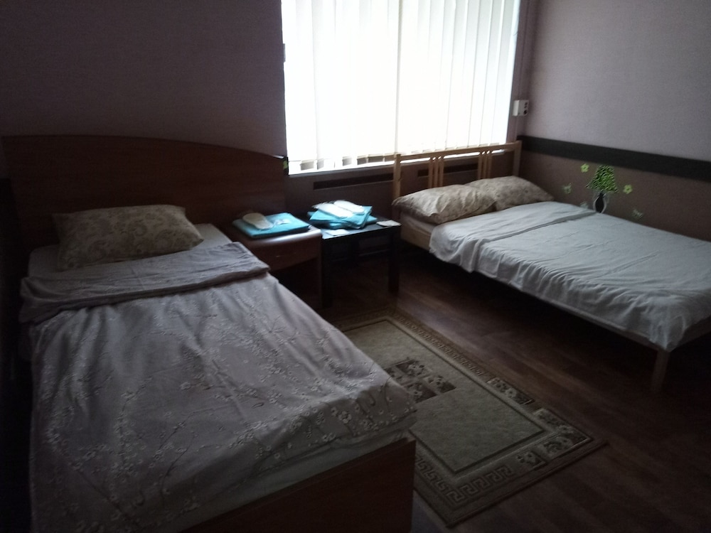 Basic Triple Room, Shared Bathroom