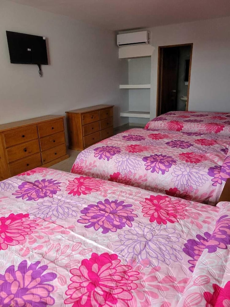 Family Triple Room, Multiple Beds photo 2