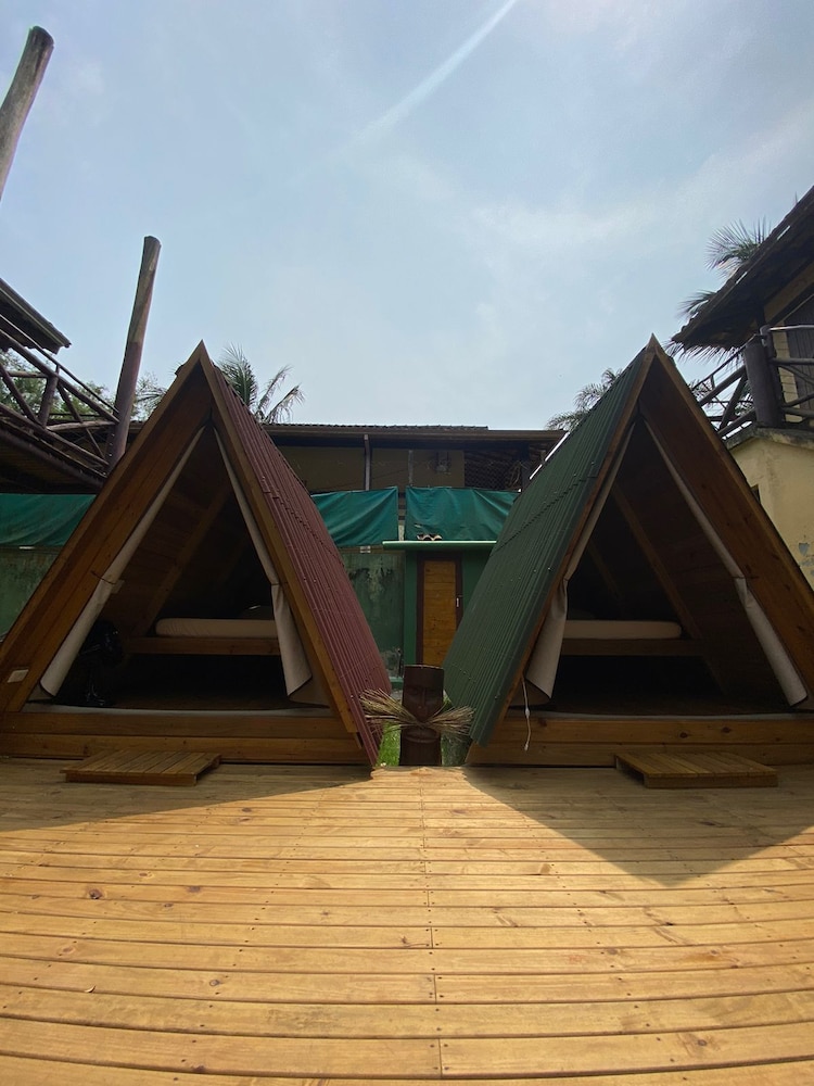 Deluxe Cabin photo 2