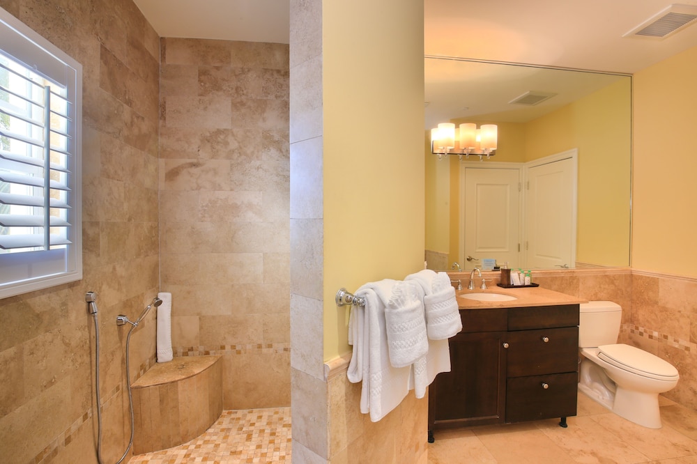 Suite, 1 Bedroom - Photo 7