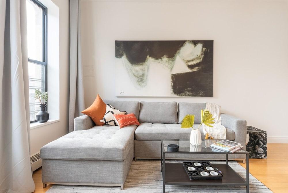 Apartment photo 2