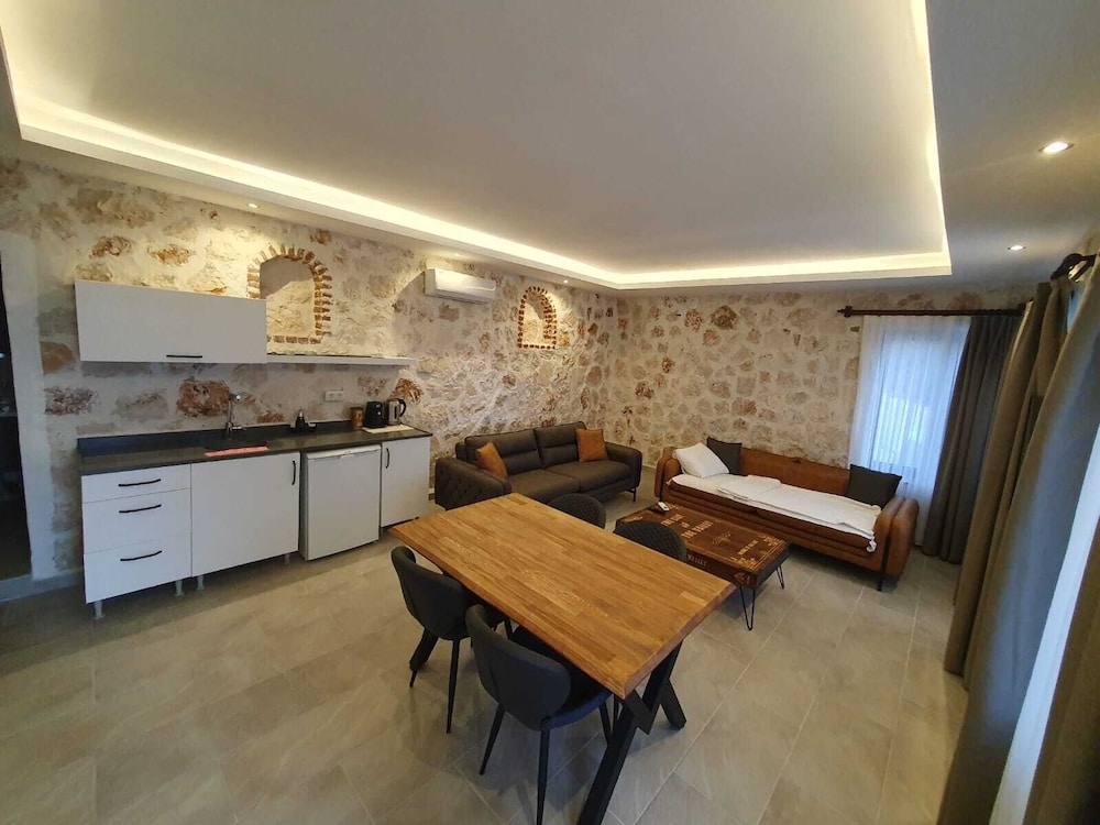 Tas Ev ( Stone House ) photo 2