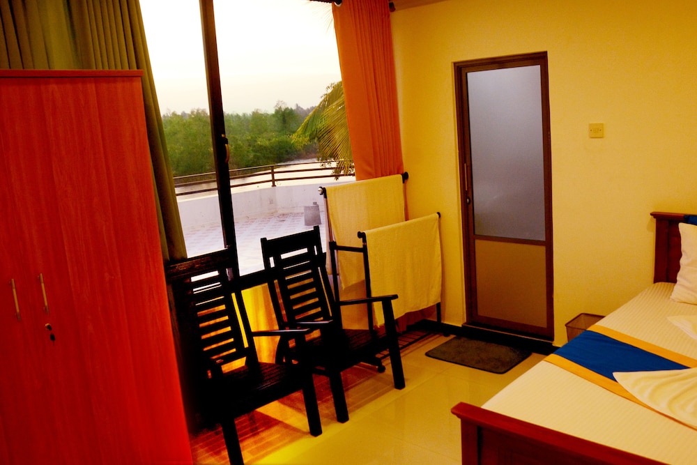 Family Apartment, 2 Double Beds, Kitchen, Lake View photo 1