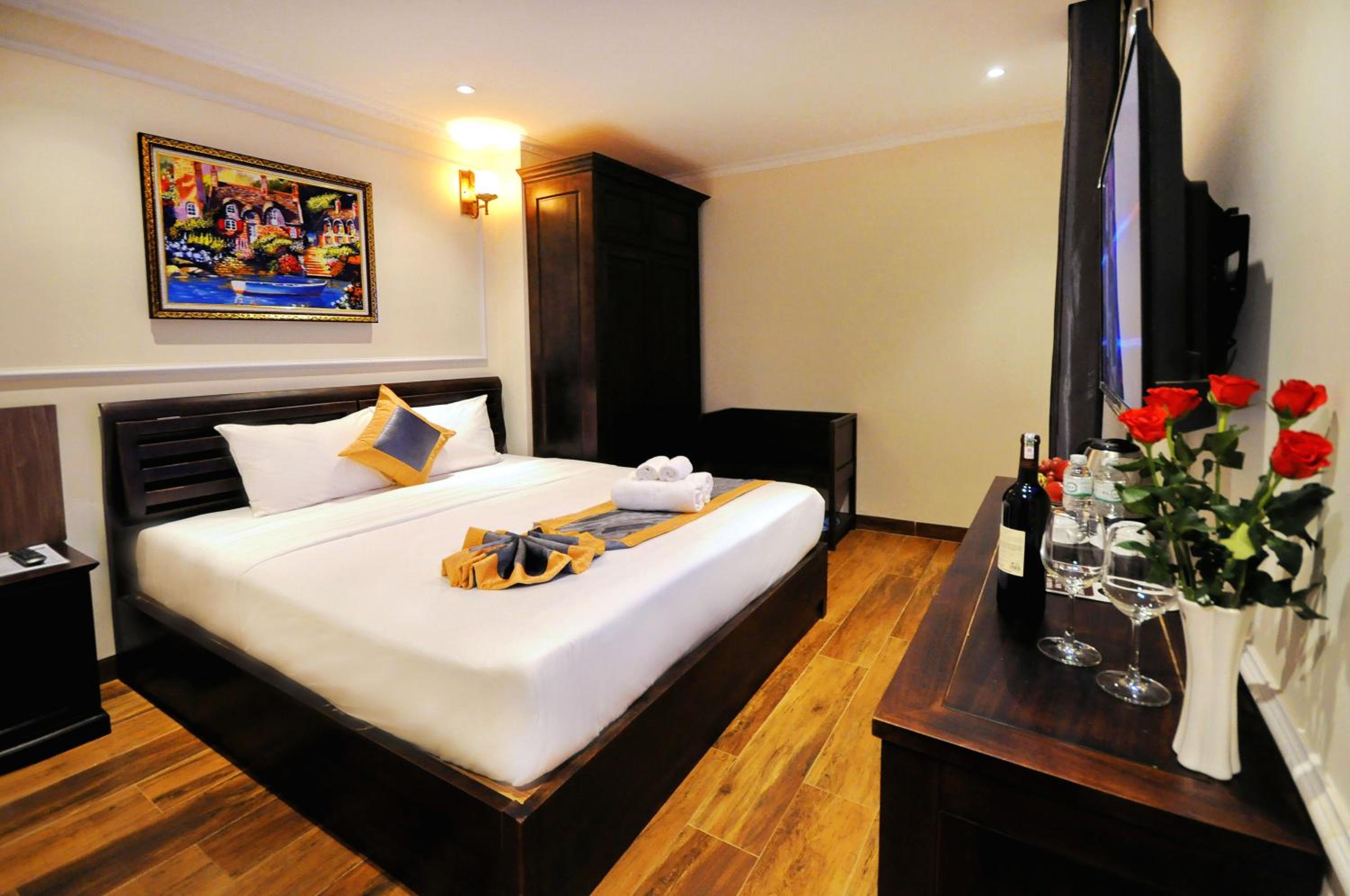 Deluxe Double Room - Photo 8
