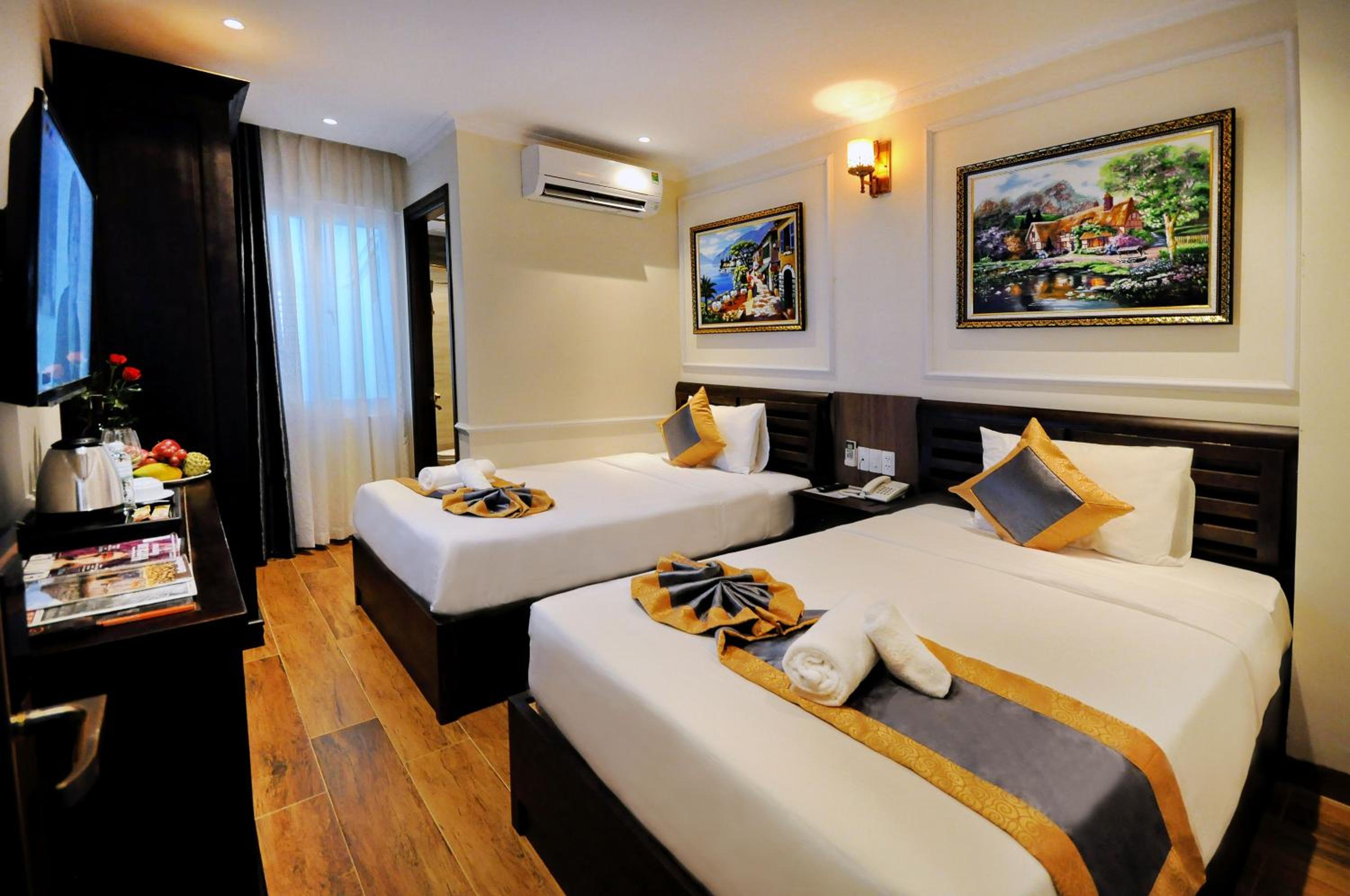 Standard Twin Room - Photo 12
