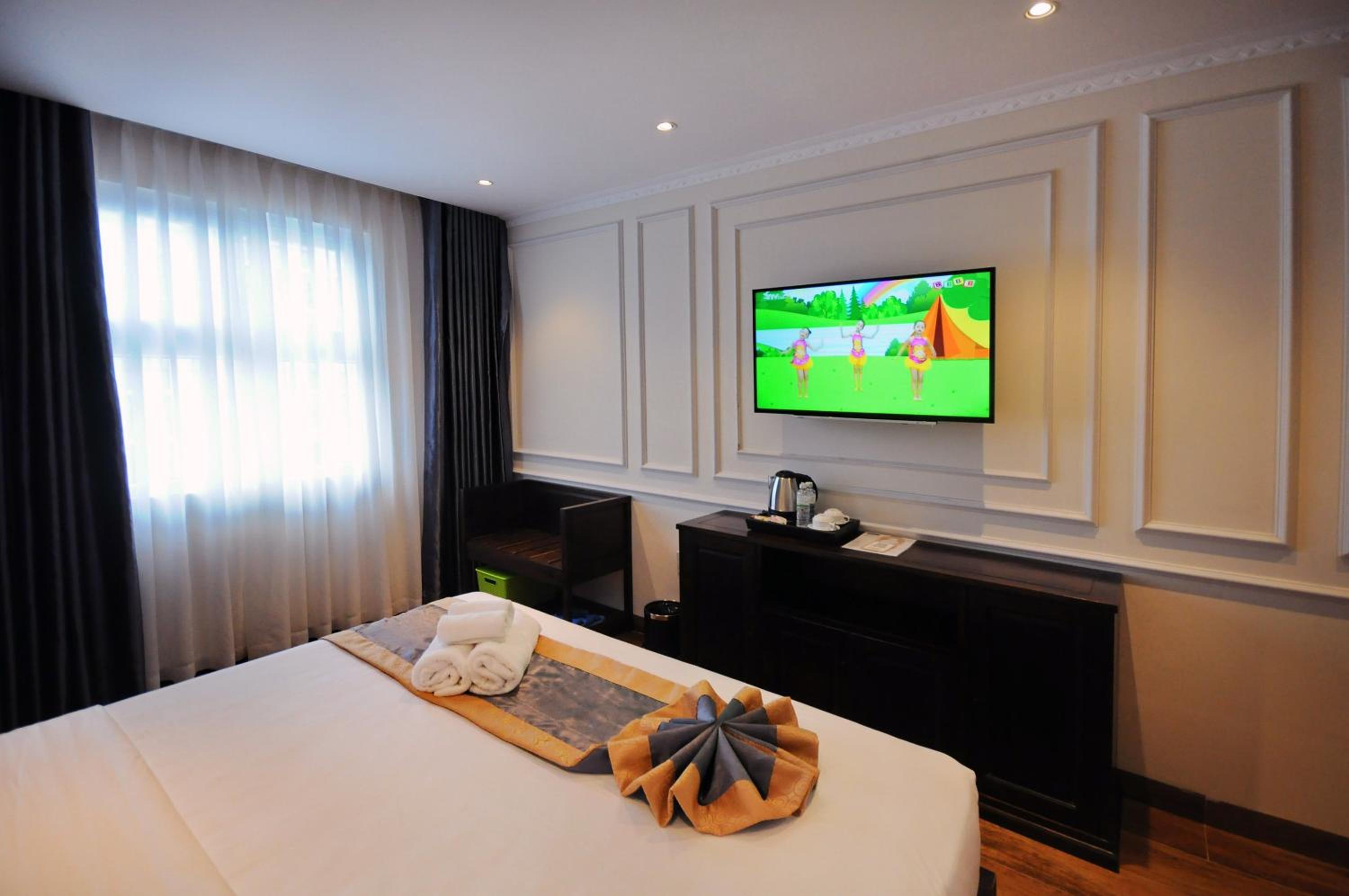 Deluxe Double Room - Photo 7