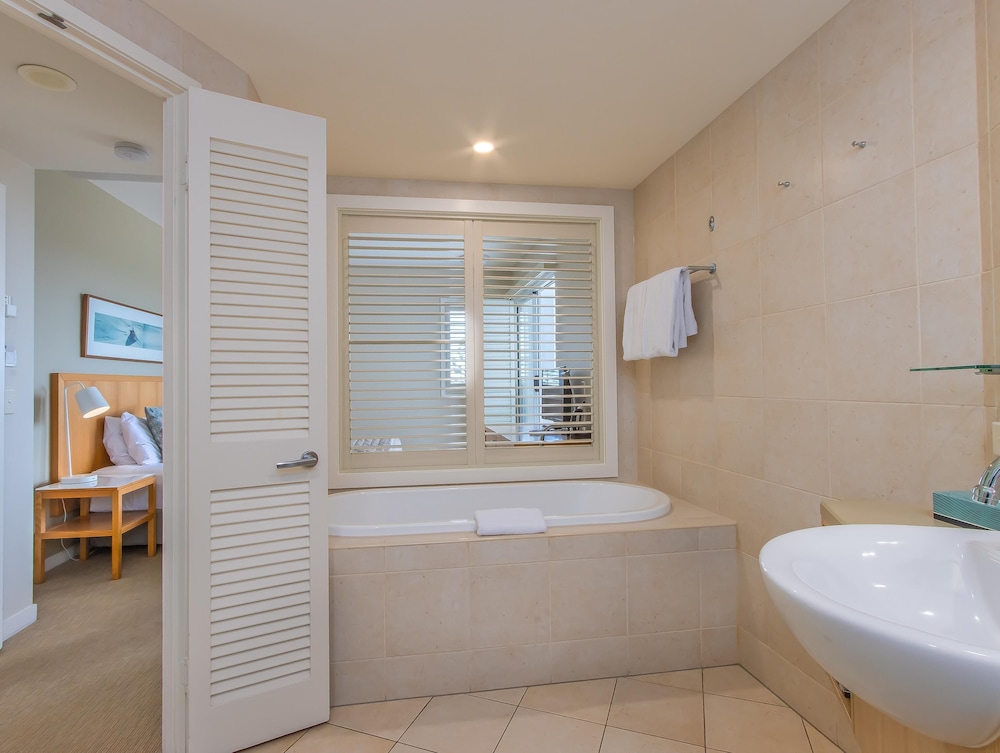 Two Bedroom Spa Suite with Ocean View